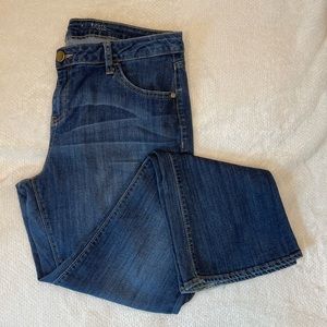 VERA WANG || Basic Mid Rise Jeans